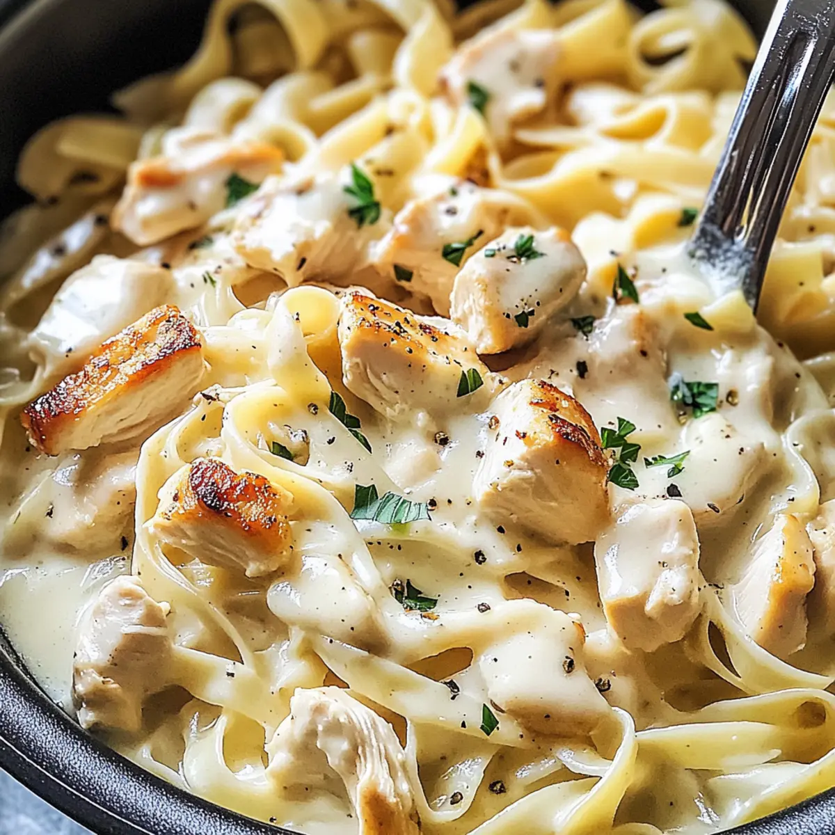 One Pot Chicken Alfredo Pasta